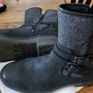 Womens Ugg Simmens Buckle boot....size 9